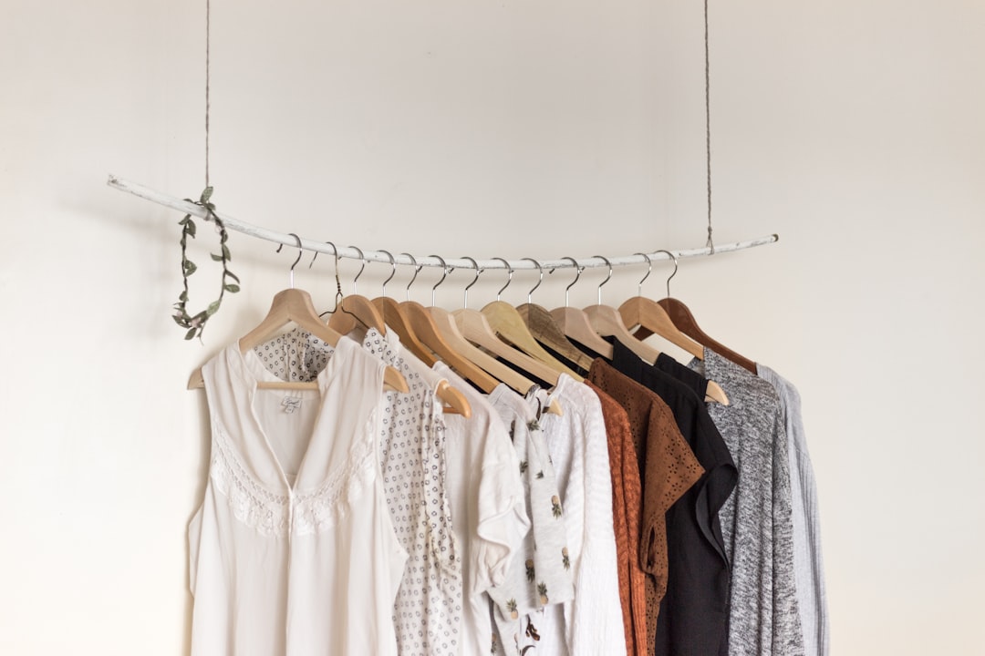 Photo Minimalist wardrobe
